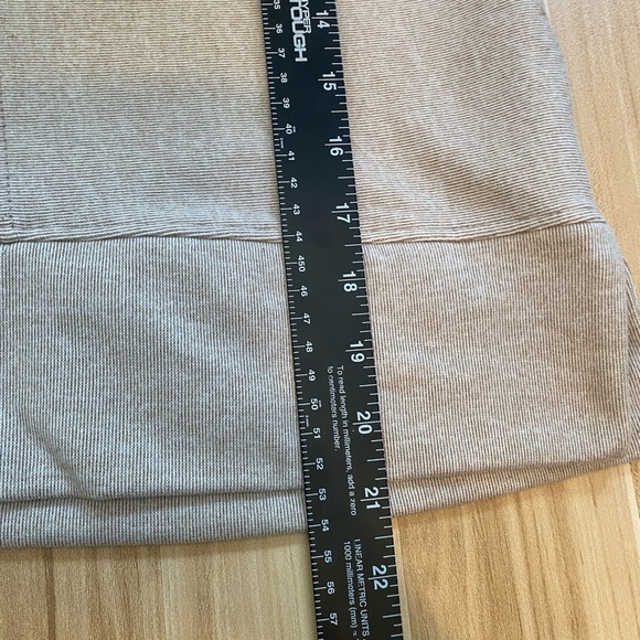 RBX Active Women's Quilted Oatmeal Beige Cowl Neck Large Pullover Tunic Small ? - Picture 8 of 9